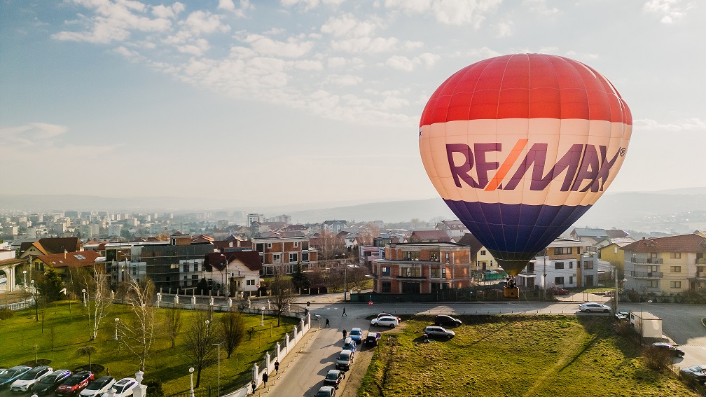 Piața imobiliară a crescut cu 10% în T3, 2024, pe fondul inflației și al cererii crescute – analiză RE/MAX România